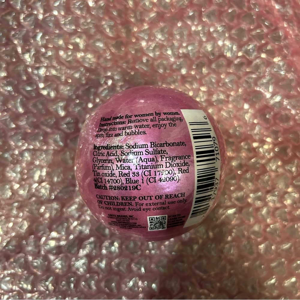 Pink Bath Accessory Sphere - Picture 2 of 2